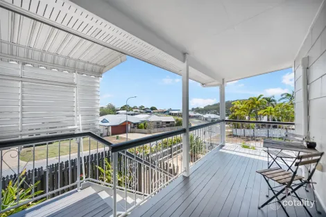 Property photo of 10 Pandanus Avenue Kin Kora QLD 4680