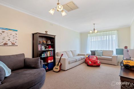Property photo of 2 Emma Street Fawkner VIC 3060