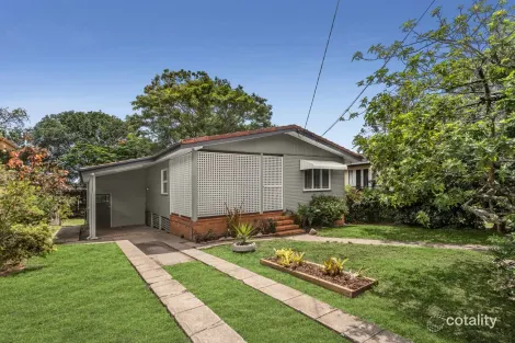 853 Cavendish Rd, Holland Park, QLD 4121