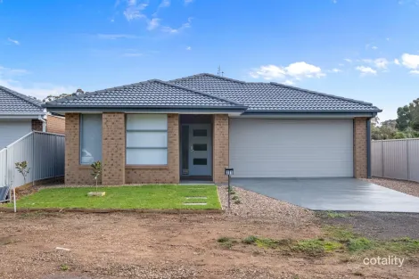 21 LOGAN-WEDDERBURN RD, WEDDERBURN, VIC 3518