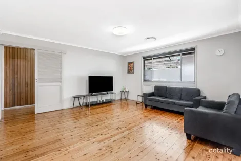 Property photo of 27 Emerson Street Wetherill Park NSW 2164