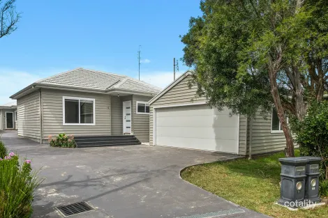 4 THE BOULEVARDE, OAK FLATS, NSW 2529
