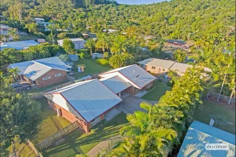 Property photo of 2/6 Waringa Place Yeppoon QLD 4703