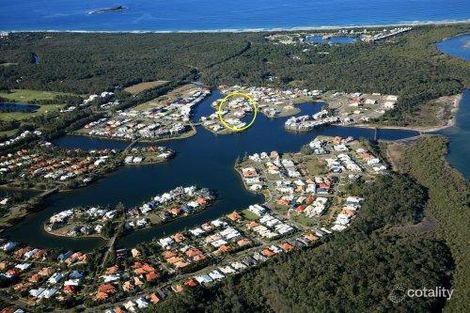 40 Baywater Dr, Twin Waters, QLD 4564