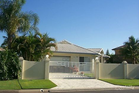 21 Santabelle Cres, Clear Island Waters, QLD 4226