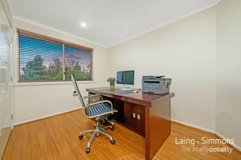 Property photo of 3 Taradale Drive Ropes Crossing NSW 2760