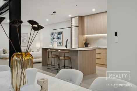 Property photo of 11B Panton Crescent Karrinyup WA 6018