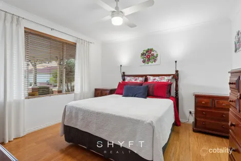 Property photo of 18 Cristobal Crescent Mindarie WA 6030