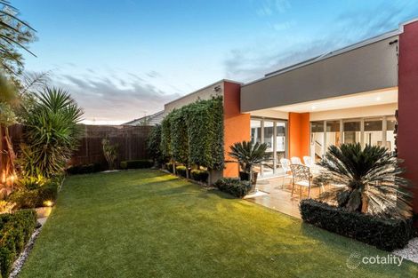 Property photo of 25 Gardenia Way Caroline Springs VIC 3023