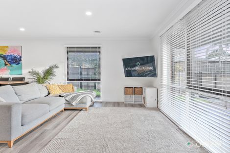 Property photo of 56 Carrington Crescent Carrum Downs VIC 3201