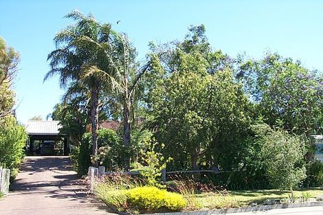 80 Cotherstone Rd, Kalamunda, WA 6076