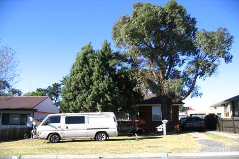 25 Griffiths St, Oak Flats, NSW 2529