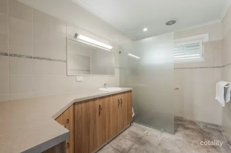 Property photo of 3 Shalamar Crescent Mount Gambier SA 5290