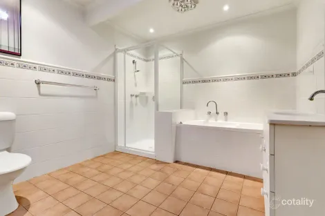 Property photo of 300 Noyes Street Deniliquin NSW 2710