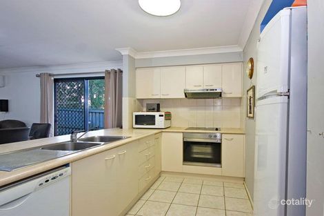 Property photo of 10 Selwyn Close Forest Lake QLD 4078