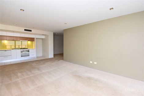 Property photo of 916/100 Harbour Esplanade Docklands VIC 3008