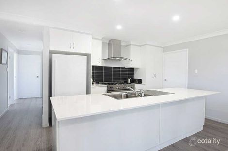 Property photo of 5 Radcliffe Crescent Glenvale QLD 4350