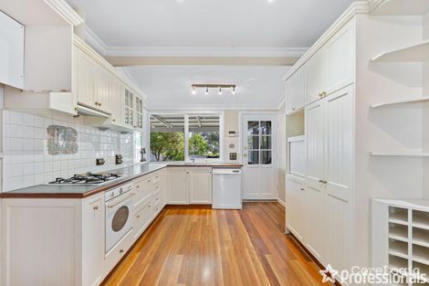 Property photo of 16 Peet Road Kalamunda WA 6076