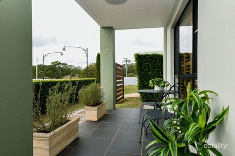 Property photo of 2/1 Cossart Street Centenary Heights QLD 4350