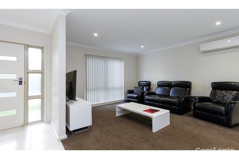 Property photo of 2/400 York Street Sale VIC 3850