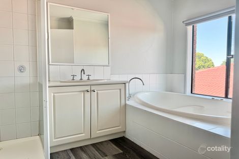 Property photo of 46 Flemington Crescent Werribee VIC 3030