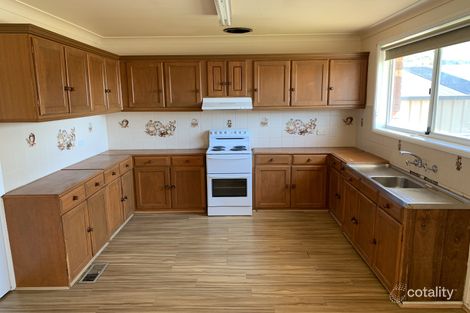 Property photo of 18 Pimpala Place Orange NSW 2800