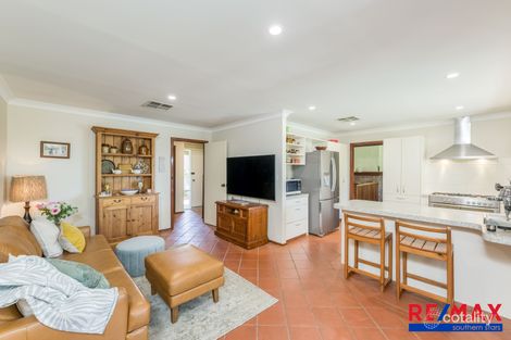 Property photo of 18 Grenfell Way Leeming WA 6149