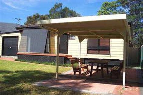 Property photo of 2 Tarwarri Road Summerland Point NSW 2259