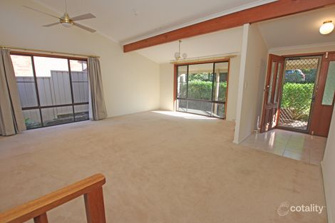 Property photo of 30 Beveridge Drive Green Point NSW 2251