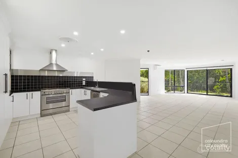Property photo of 30 Gallery Place Little Mountain QLD 4551