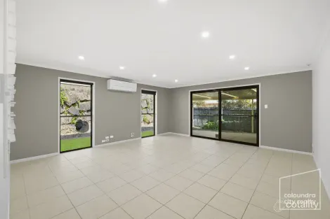Property photo of 30 Gallery Place Little Mountain QLD 4551