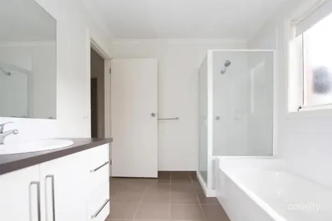 Property photo of 1 Sadler Court Allansford VIC 3277