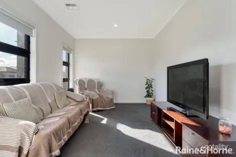 Property photo of 13 Carroll Street Diggers Rest VIC 3427