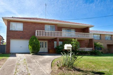 11 Fauna Pl, Kirrawee, NSW 2232