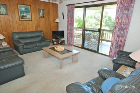 Property photo of 18 Ray Street Sunshine Beach QLD 4567