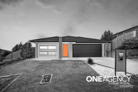 Property photo of 14 Highbridge Crescent Sunbury VIC 3429