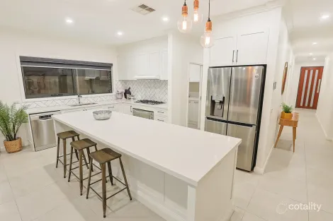 Property photo of 37 Springfield Drive Mildura VIC 3500