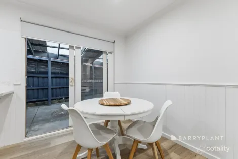 Property photo of 43 Cameron Way Pakenham VIC 3810