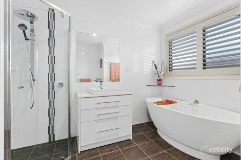 Property photo of 5 Tasman Drive Shell Cove NSW 2529