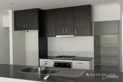 Property photo of 43 Lumley Circuit Werribee VIC 3030