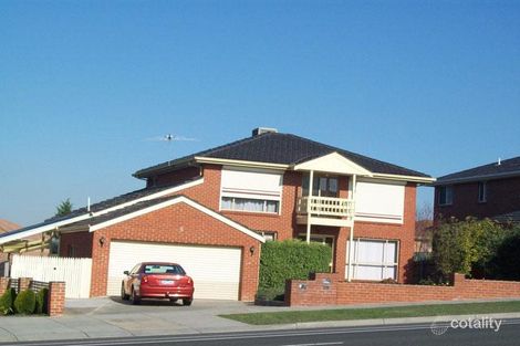 304 James Cook Dr, Endeavour Hills, VIC 3802