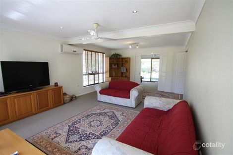 Property photo of 11 Hendy Drive Glenlee QLD 4711