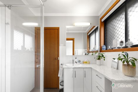 Property photo of 2/1 Leilani Court Keilor Downs VIC 3038