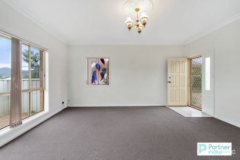 Property photo of 2/4 Gunn Place South Tamworth NSW 2340