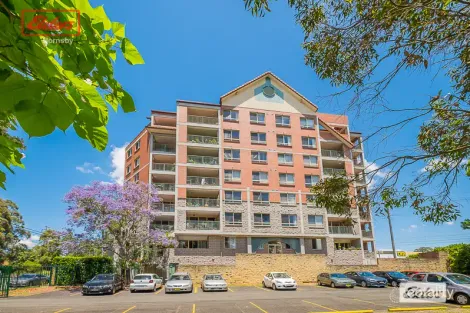 2/1-3 Thomas St, Hornsby, NSW 2077