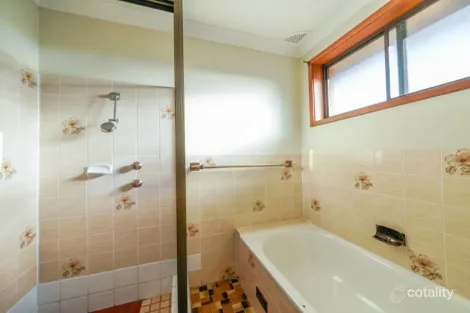 Property photo of 46 Malvina Parade Gorokan NSW 2263