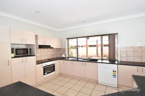 Property photo of 32 Hillside Gardens Desert Springs NT 0870