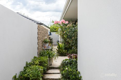 Property photo of 70 Sandpiper Island Retreat Wannanup WA 6210