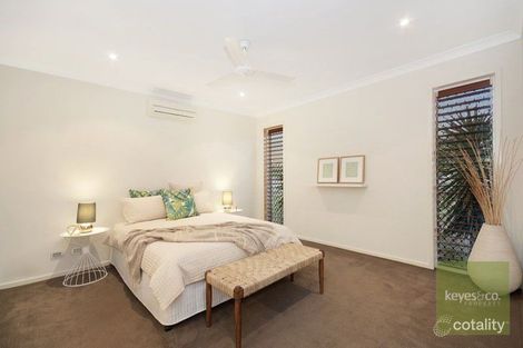 Property photo of 42 Shoalmarra Drive Mount Low QLD 4818