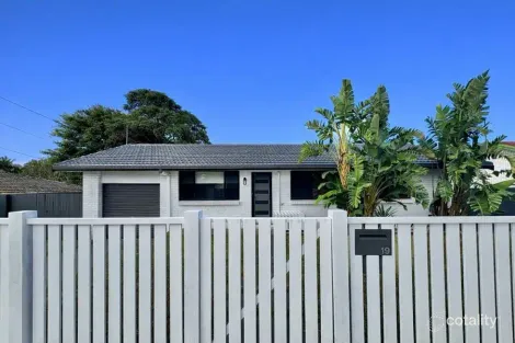 19 Petra St, Southport, QLD 4215
